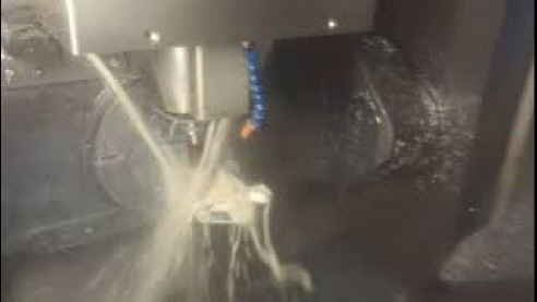 Video: Herstellung des Motorrahmens per CNC-Fr&auml;stechnik