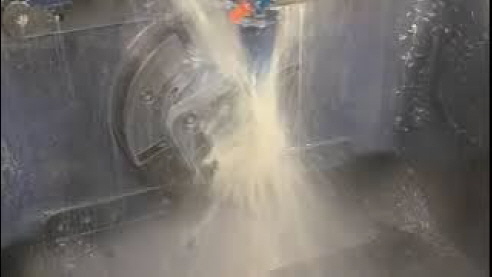 Video: CNC - fr&auml;sen von Tonarmkomponenten